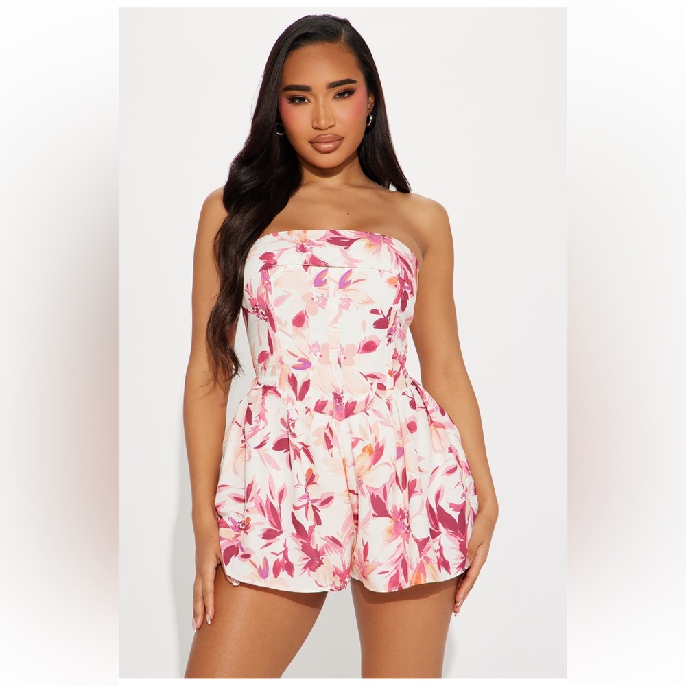Fashion nova flower romper